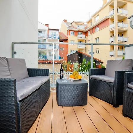 Porty B103 Nadmorskie Tarasy Pool Sauna Parking